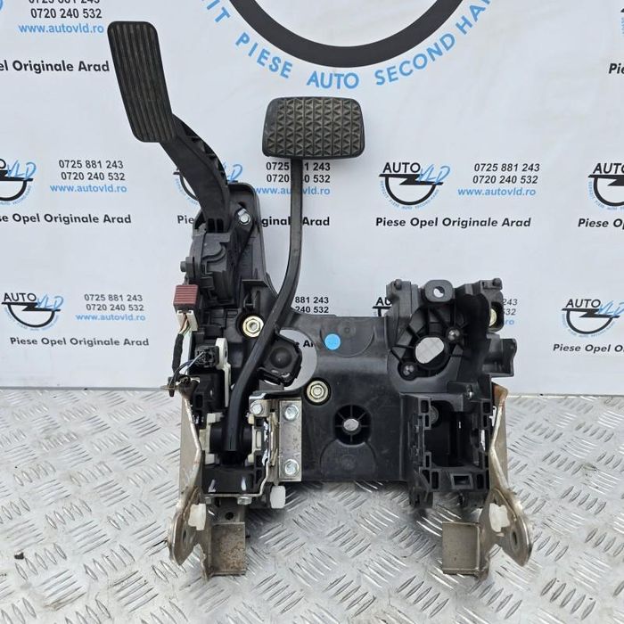 Pod pedalier automat Opel Insignia A Country Tourer