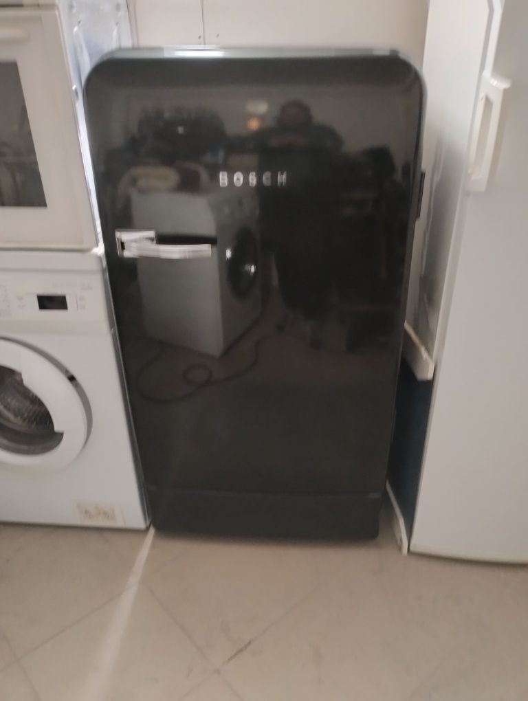 Ретро хладилник BOSCH edition