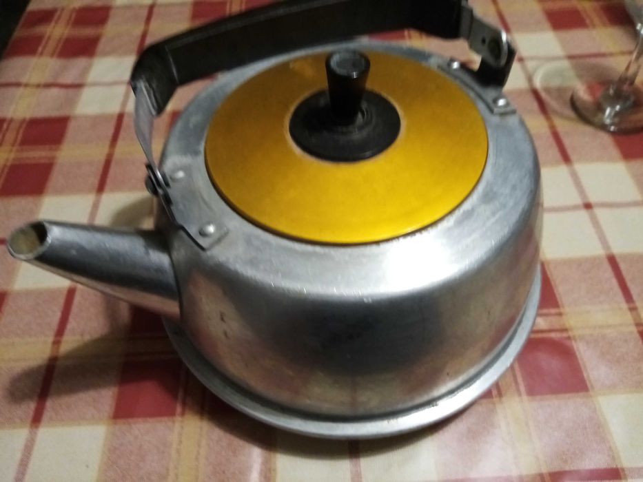 Качествен алуминиев чайник