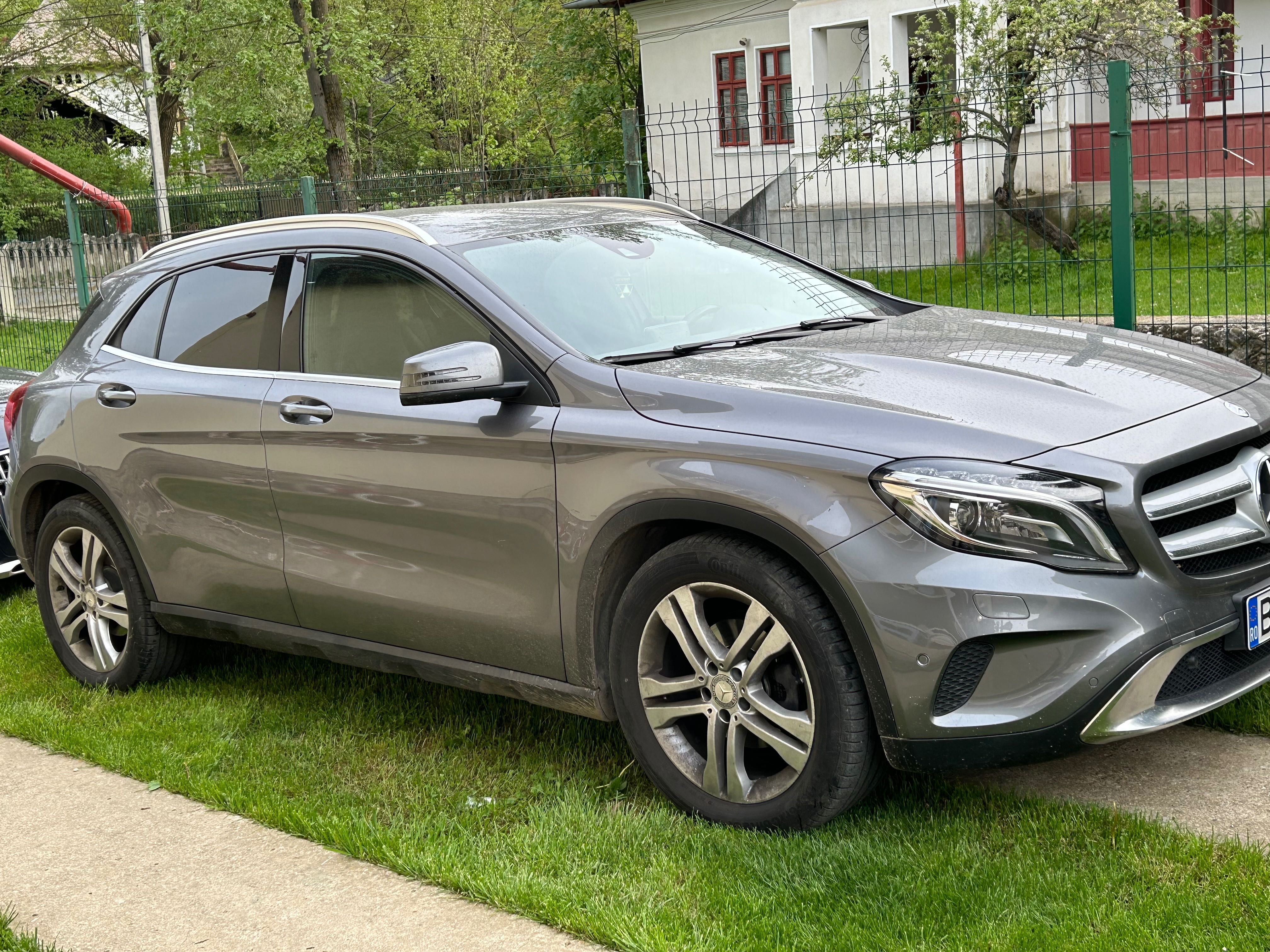 Mercedes GLA220 4 MATIC