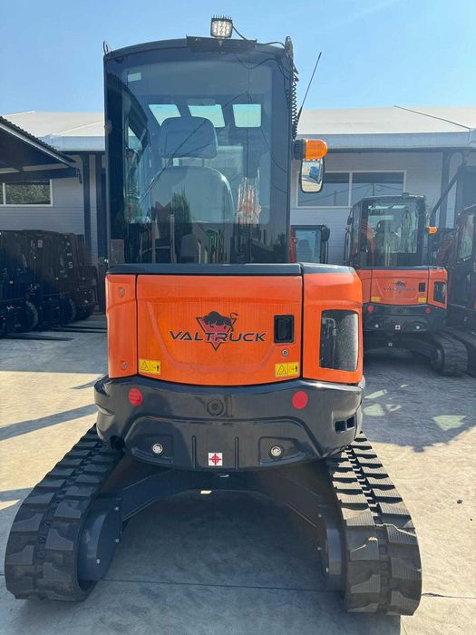 Mini excavator Sunward 3,8t NOU Premium Motor KUBOTA GARANTIE 3 ANI