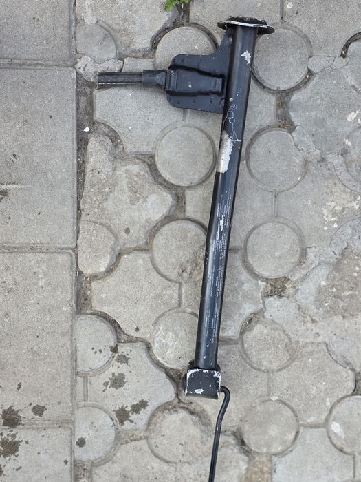 Домкрат на Мерседес 124