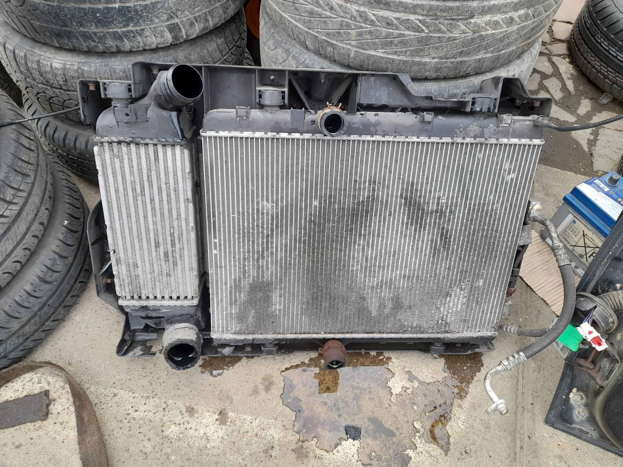 Trager + intercooler + radiator apa Peugeot 407 2.0hdi
