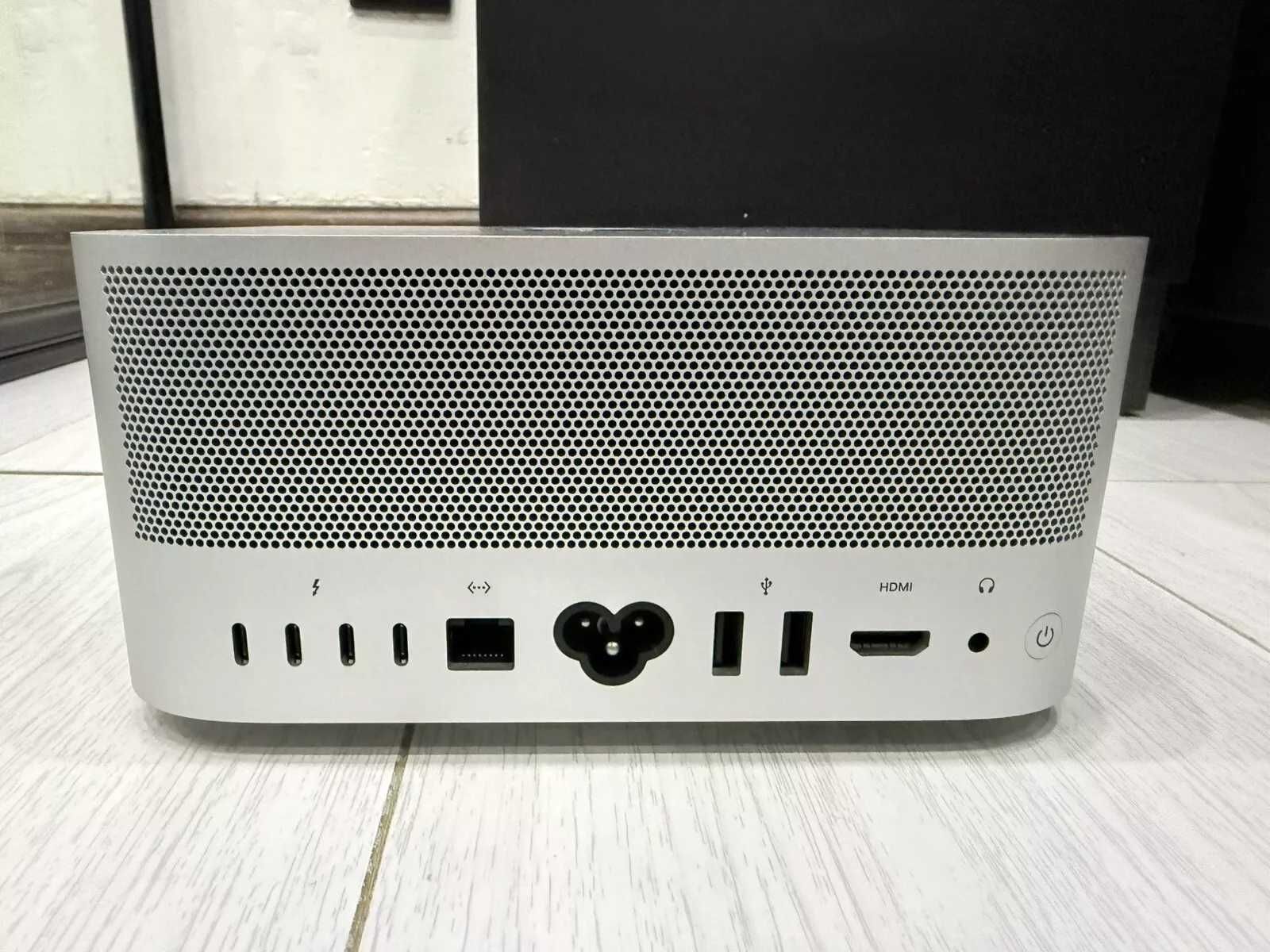 Mac Studio Apple M2 Max 12 Core CPU 30 Core GPU 16 Core, 64GB, 1TB SSD