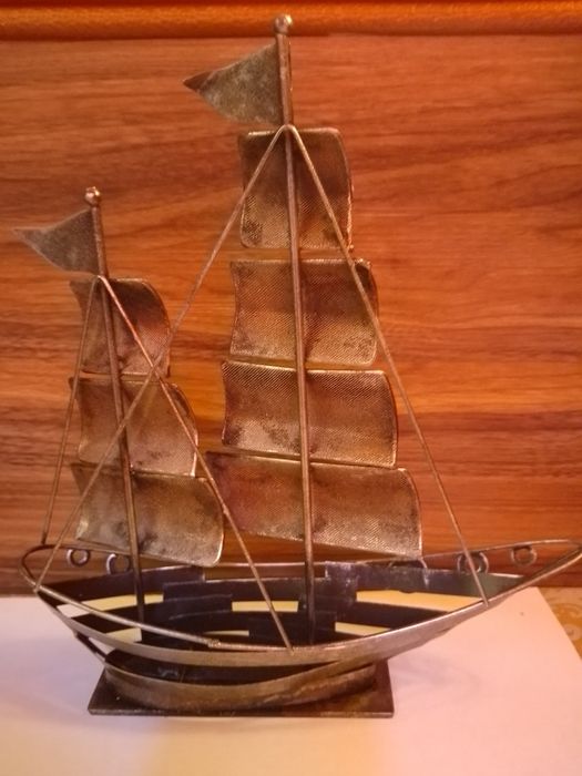 Сувенир-кораб-метал