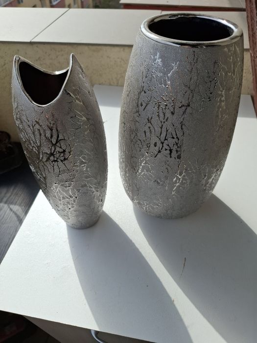 Vază flori argintiu