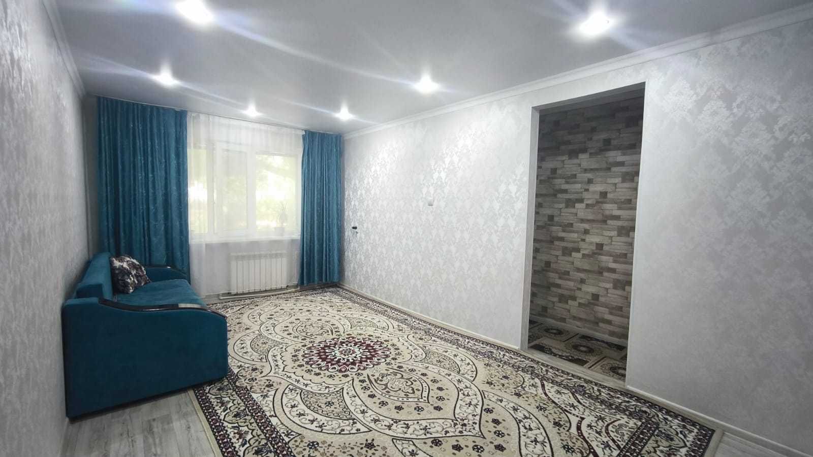 Продаю 2 ком квартиру по ул. Абая (3 мкр)