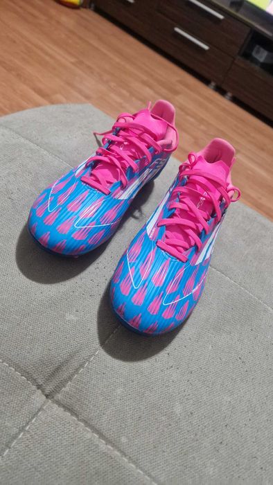 F50 LEAGUE /MULTI-GROUND - Ghete de fotbal cu crampoane turnate