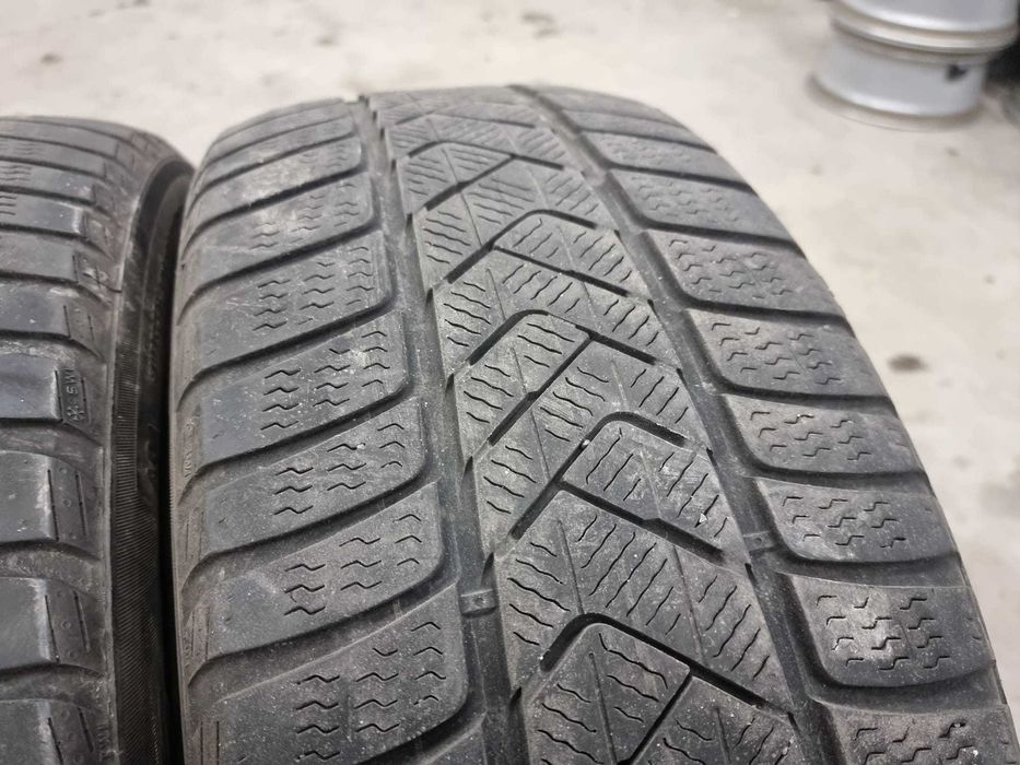 4 Anvelope IARNA 225.55.18 'Pirelli' [dot2021] ; stare buna
