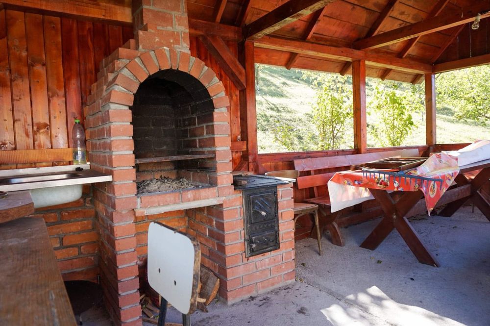 Închiriez Cabană de Revelion/Crăciun