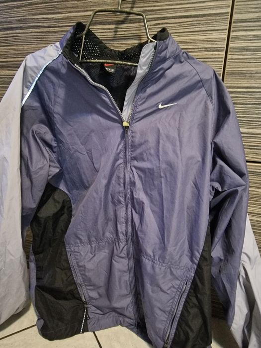 Nike ветровка номер Л