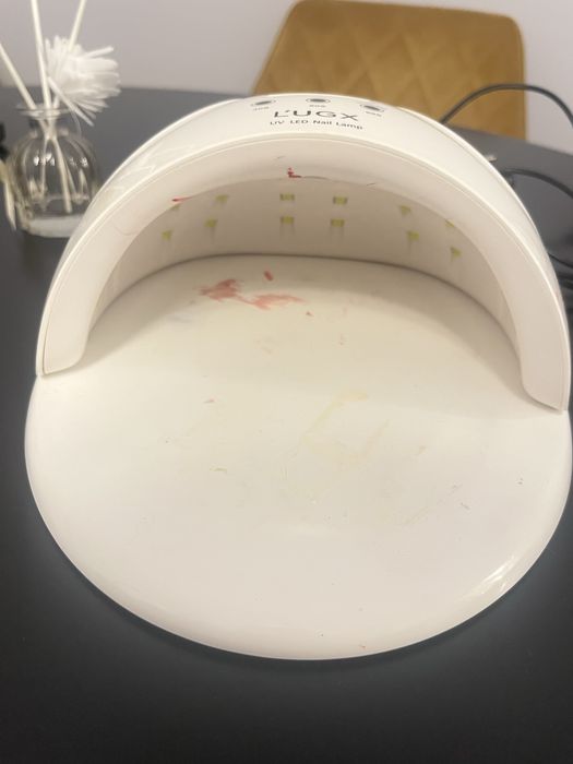 Vand lampa UV cu 100 ron