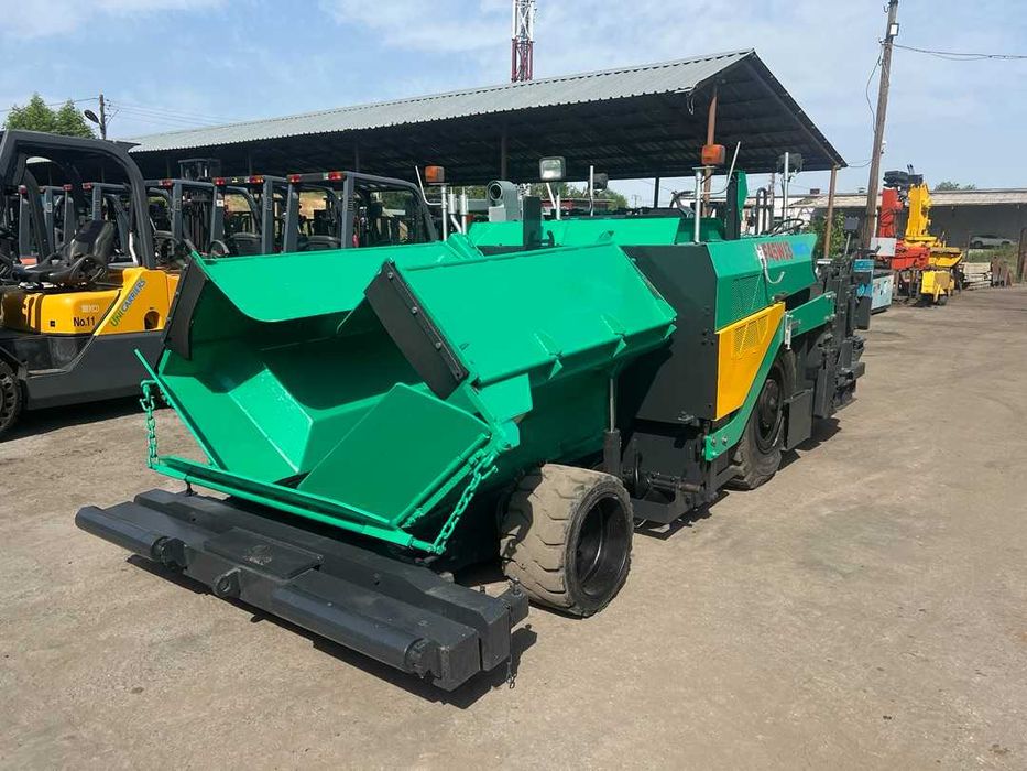 Асфальтоукладчик HANTA F45WJ3