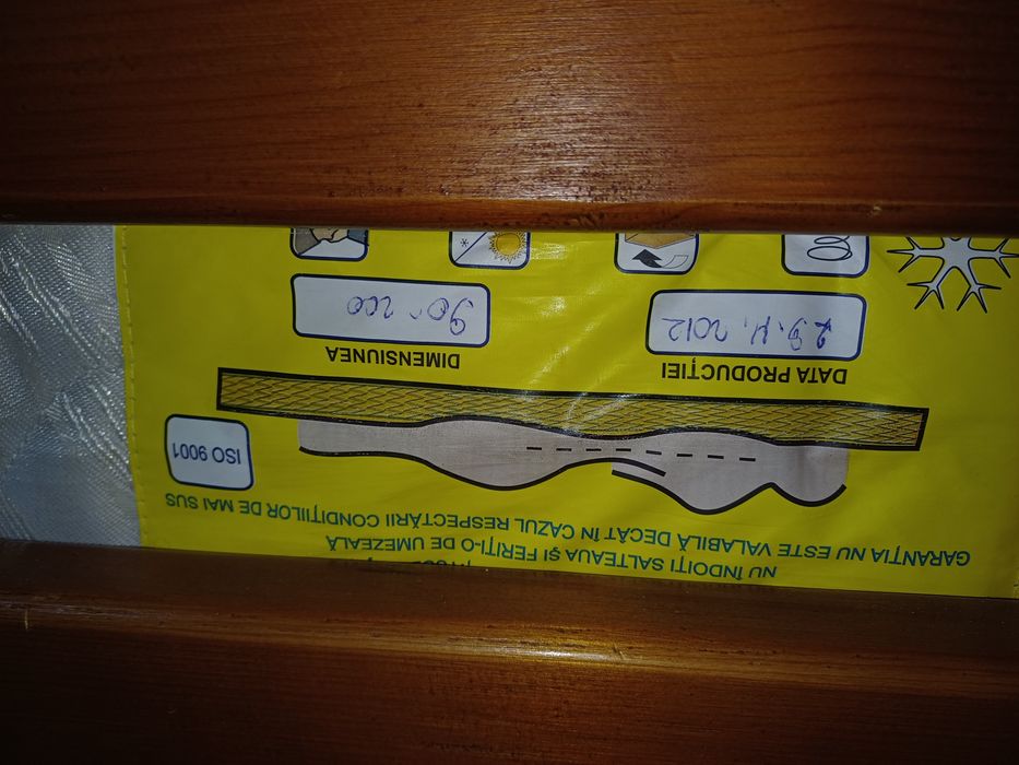 Vând pat suprapus lemn masiv