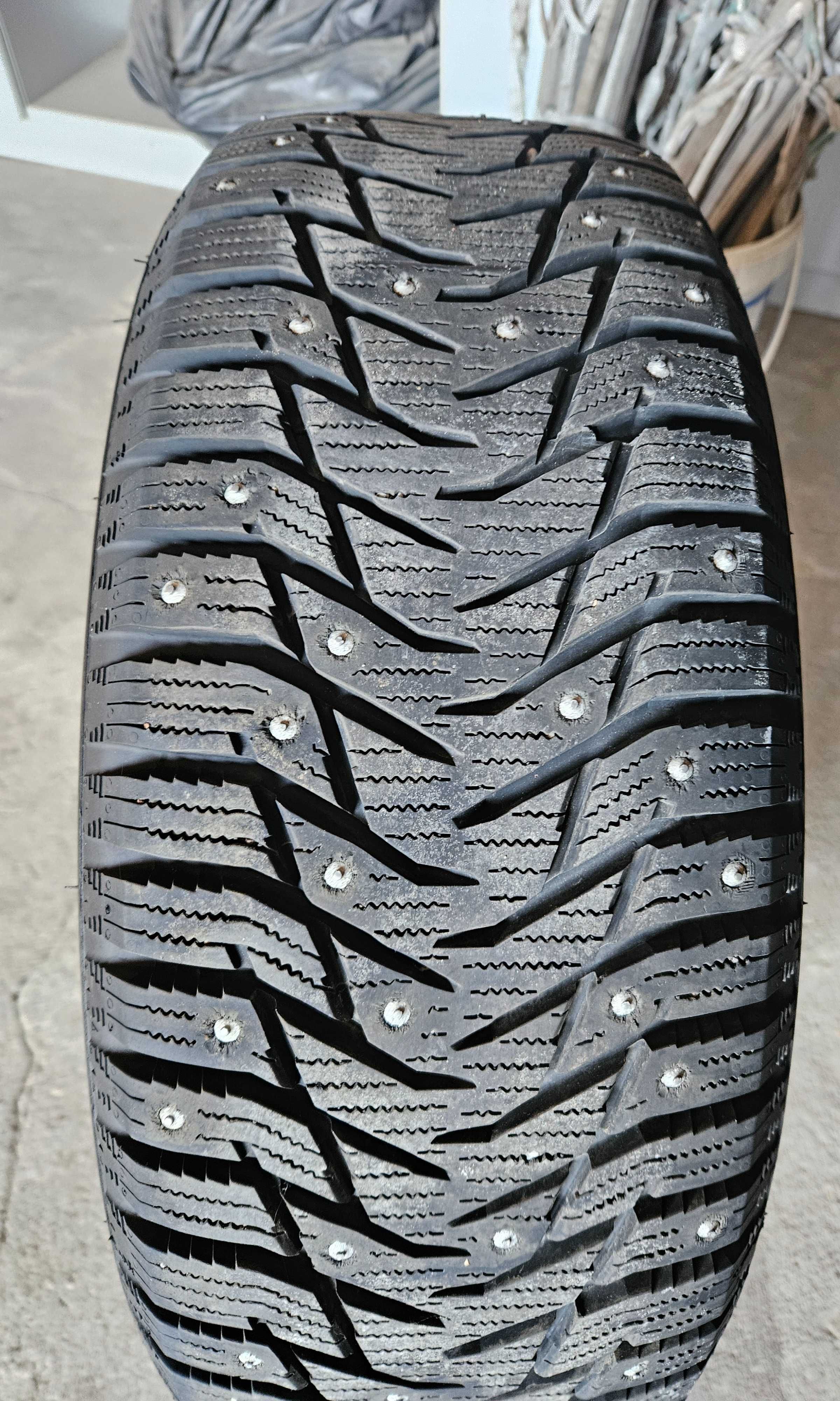 Зимние шины 205/55R16