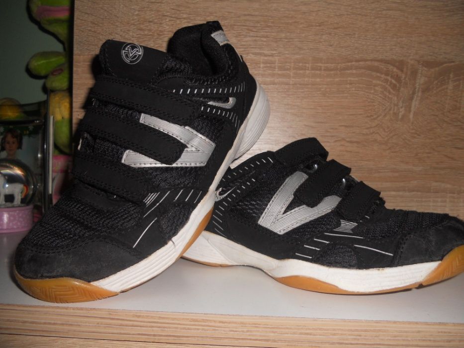 Adidasi unisex Viktory