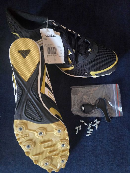 Pantofi Cuie Adidas Arriba Track & Field 43 1/3 + cuie si cheie