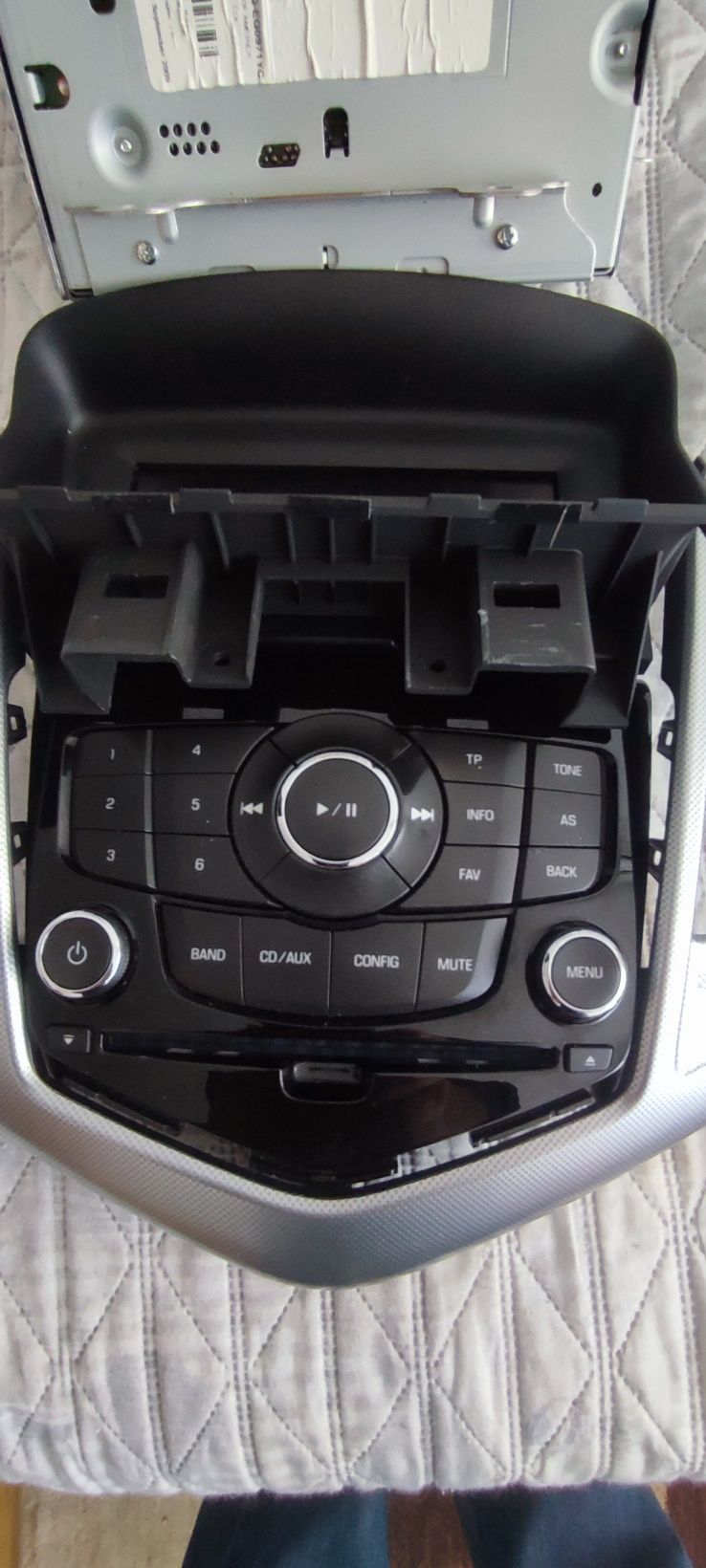 sistem audio original  Chevrolet cruze