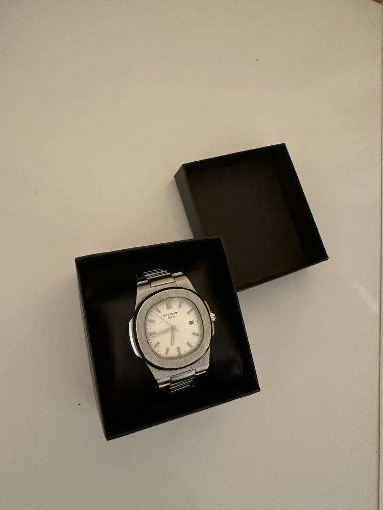 Продается часы Patek Philippe