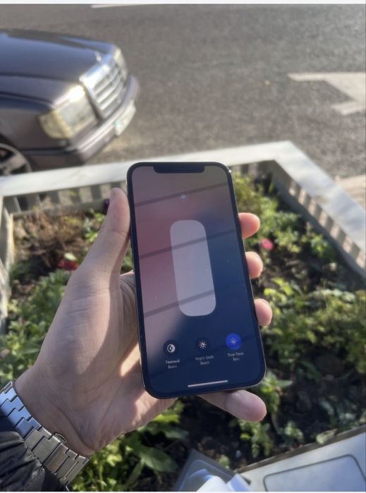 В продаже iPhone 12 Pro в идеале