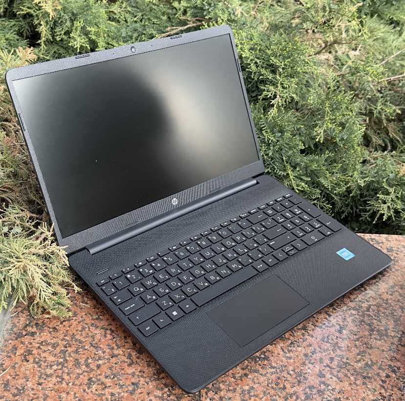 Офисный ноутбук HP Laptop / LOMBARD
