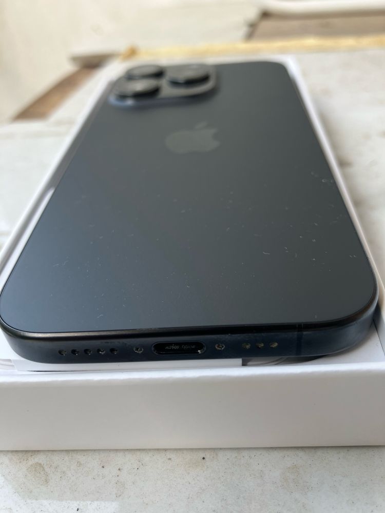 iPhone 15pro 128GB Japan