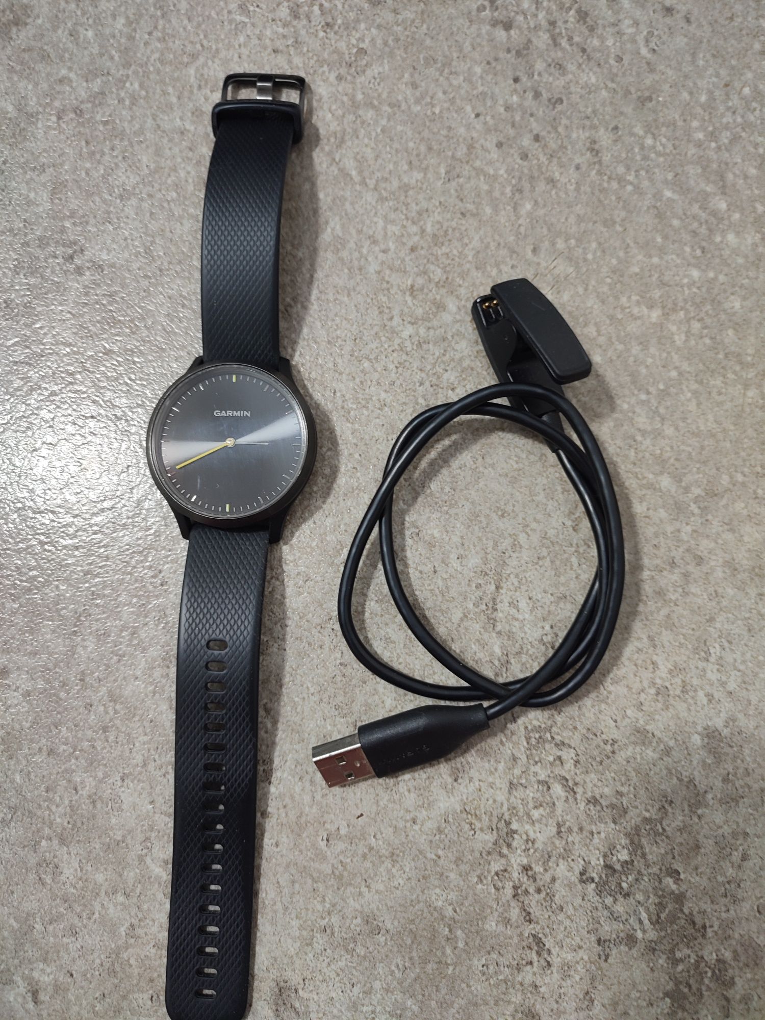 Vând ceas Garmin