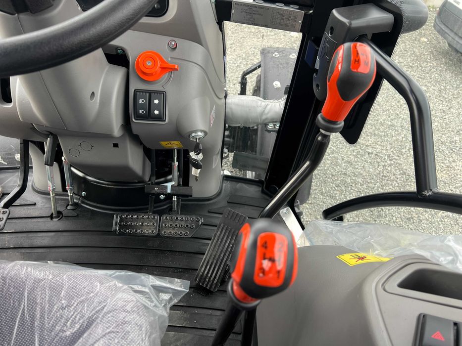 Tractor marca Lovol 50CP cu cabina 4x4 inmatriculabil nou