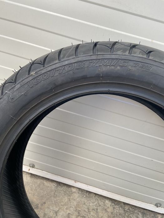 Гуми за мотор  нови