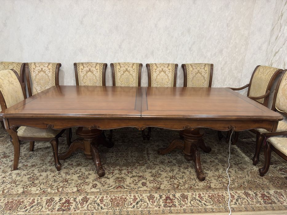 Продам обеденный стол + стулья натуральный дуб