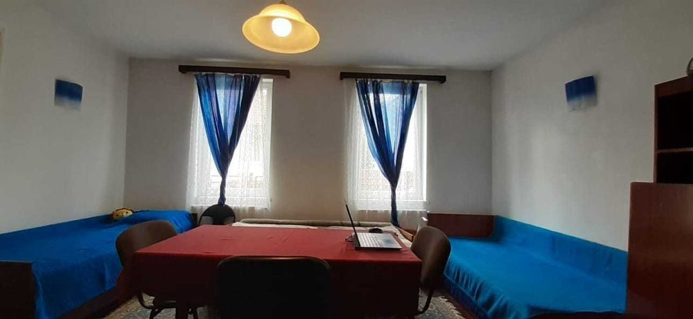 Ofer avantajos cazare/chirie pentru băieţi (preferabil studenti)