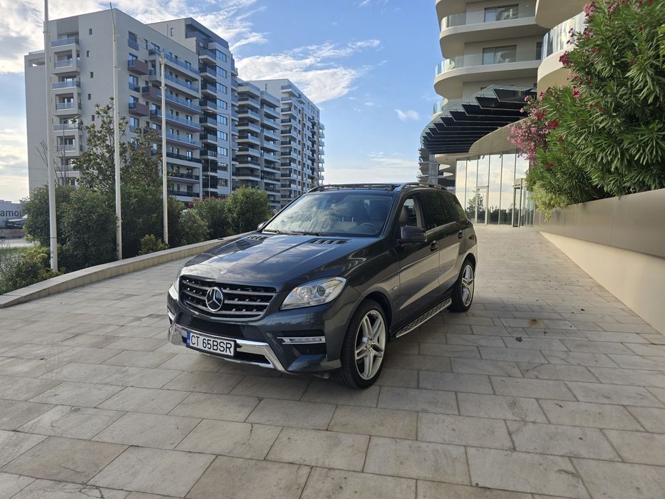 Vând Mercedes ML 350  full Amg