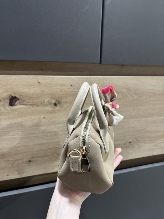 Малка дамска чанта