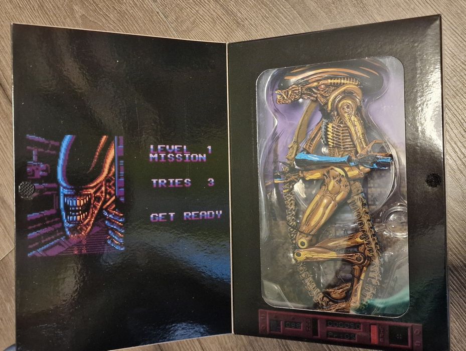 Колекционерска фигурка на извънземен ксеноморф - Alien Xenomorph