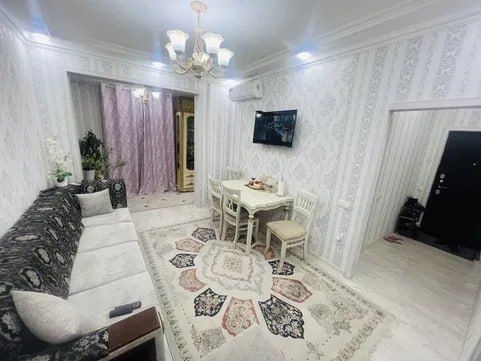 Mashina bozor yaqinida 2 honali kvartira ijaraga beriladi