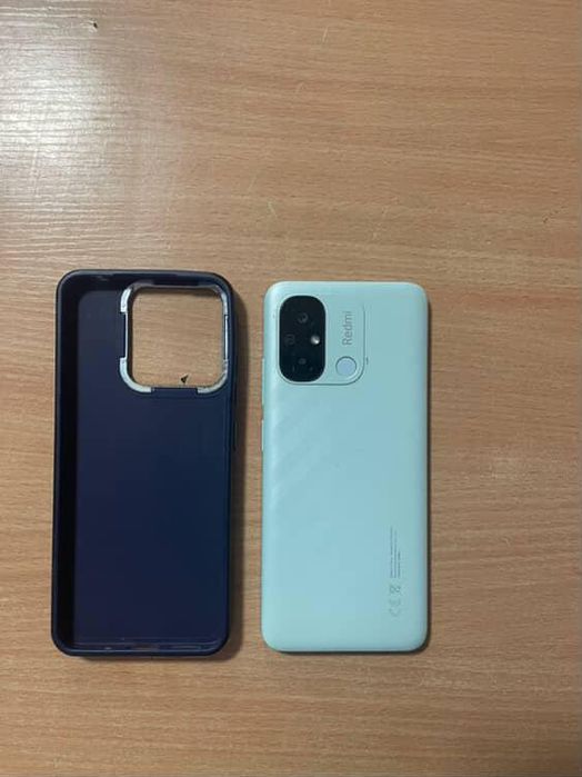 Redmi 12 C xotirasi 128gb xolati oʻta ideal (karobkasi bor)