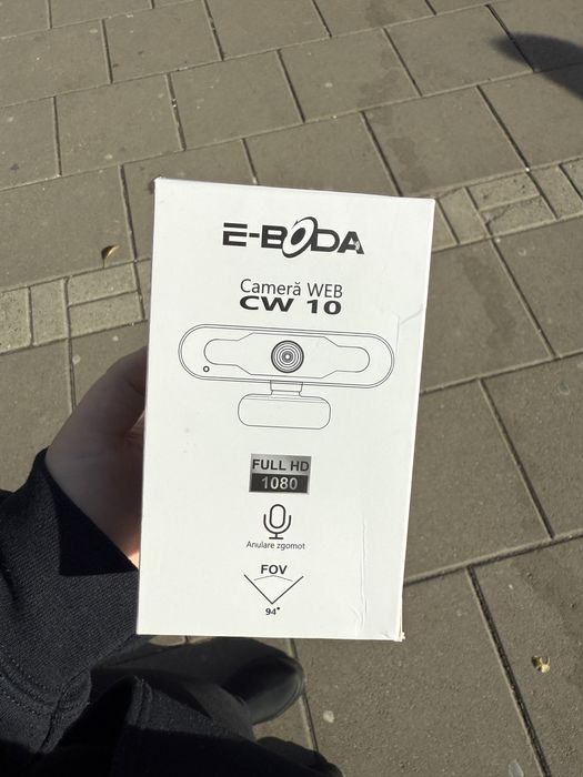 Vand camera web nouă