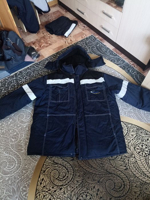 Продам спец. Одежду