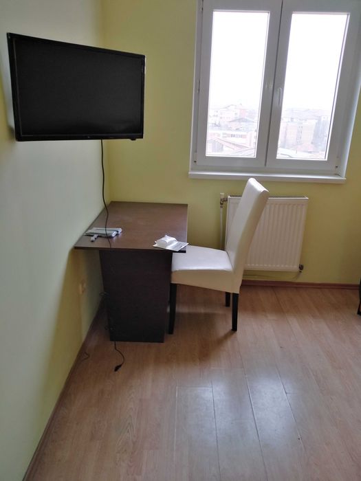 Apartament 3 camere de inchiriat cu salina pe Bulevard