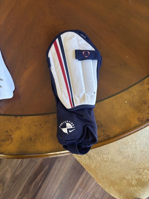 Протектор за футбул