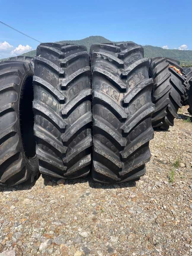 Anvelope noi radiale 650/75R38 marca BKT pentru tractor spate FENDT