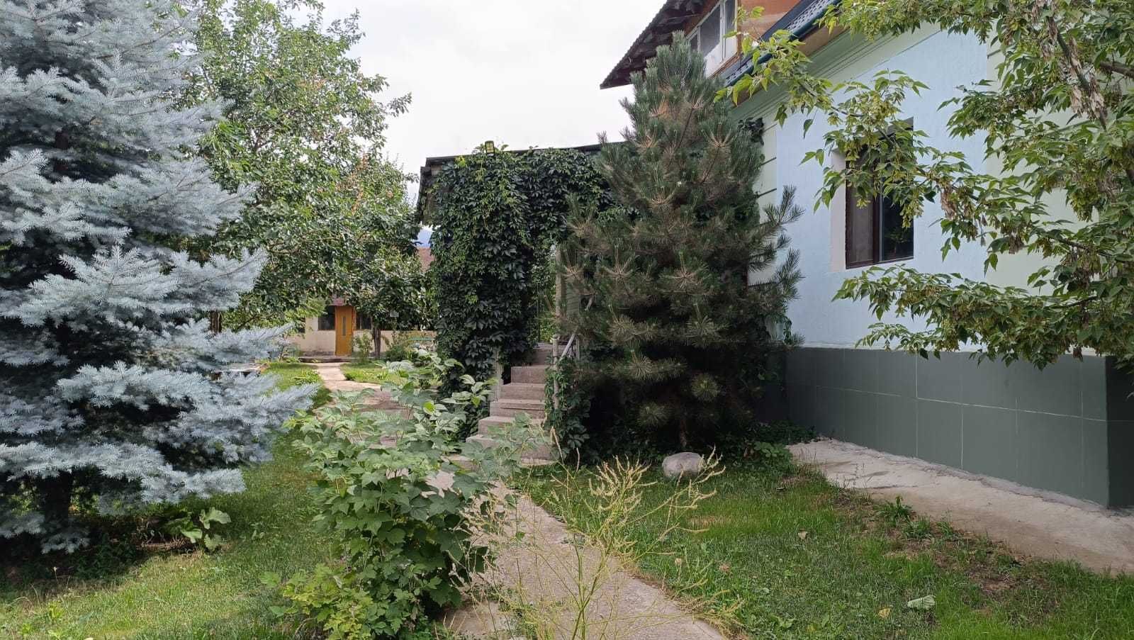 Продам дом 600 кв.м. пос. Райымбек