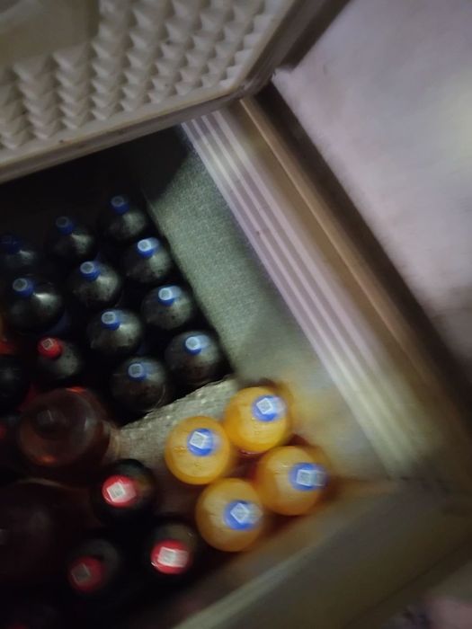 Стол стул сотувда ишлатилган.