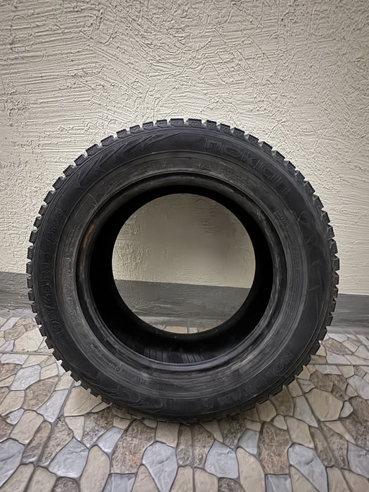 Продам б/у зимние шины 195/65/15