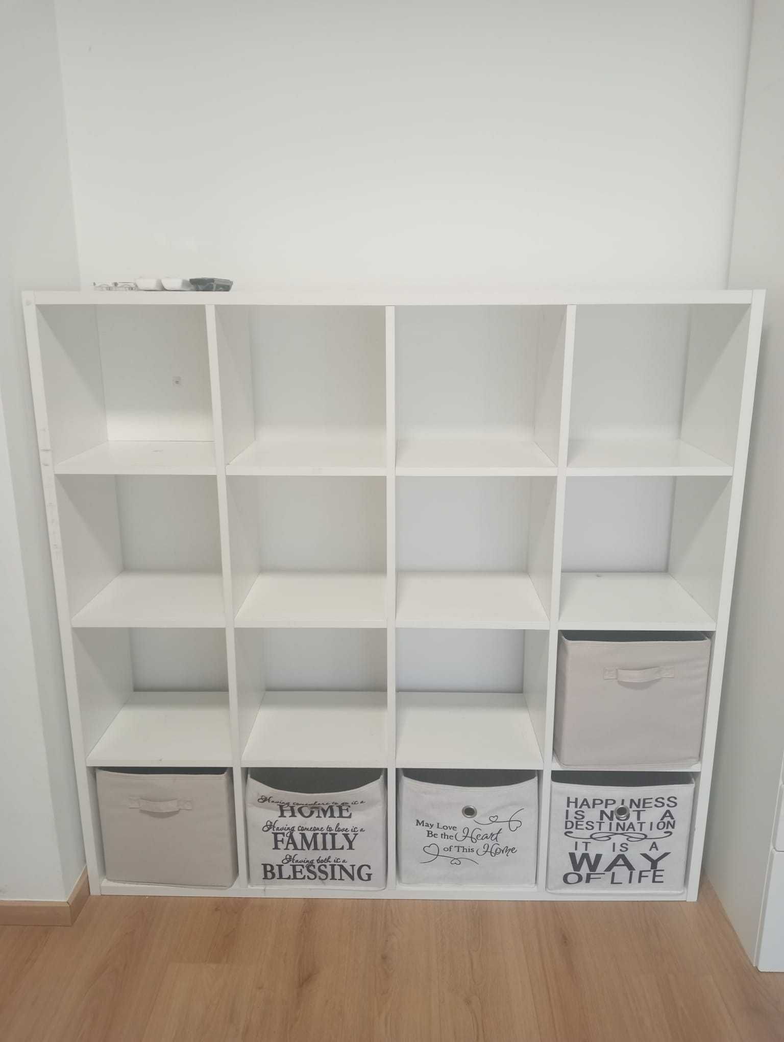 Cameră completă pentru copii – IKEA + pătuțuri + birou