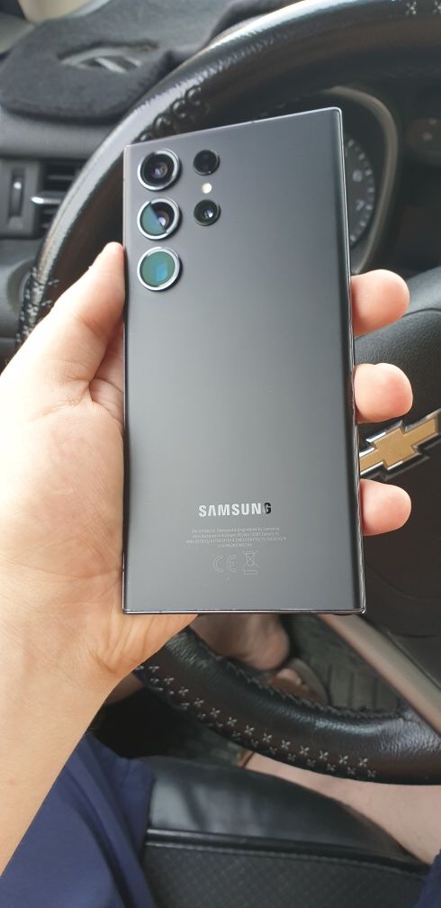 Samsung S23 ultra 12/512
