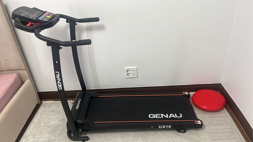 Беговая дорожка Genau