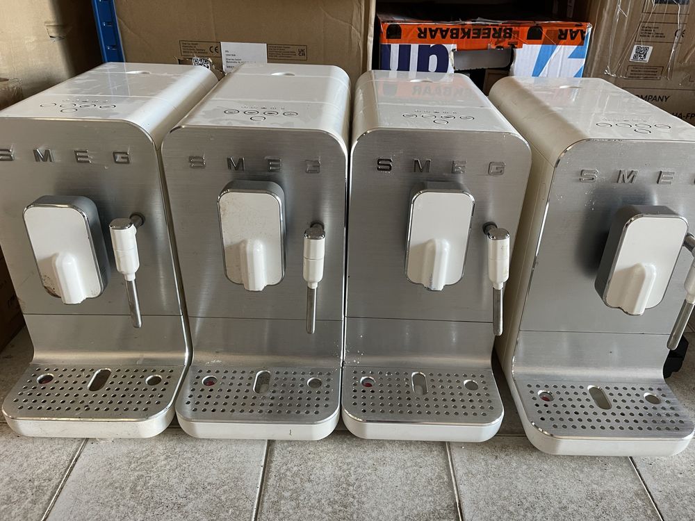 Автоматични Кафеавтомати Smeg 1350W за ЧАСТИ