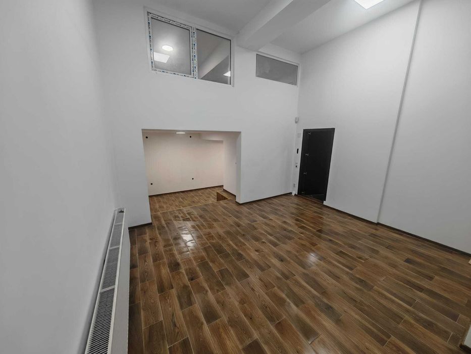 Inchiriez spatiu comercial/office - 117mp, str. Unirii, Petroșani