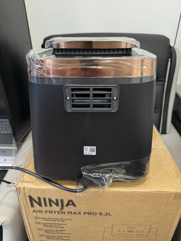 Продавам нов Airfryer Ninja Max Pro 6.2L
